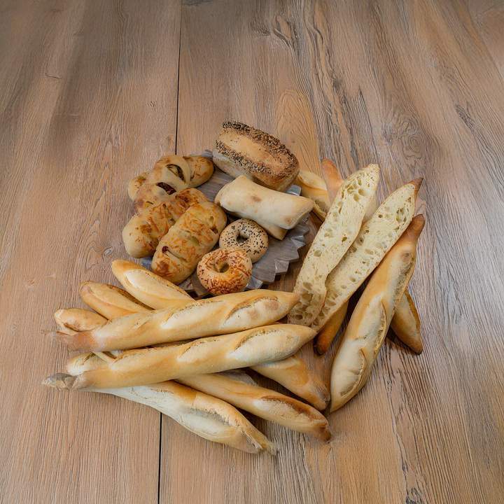 Pains artisanaux préparés quotidiennement avec des ingrédients de qualité